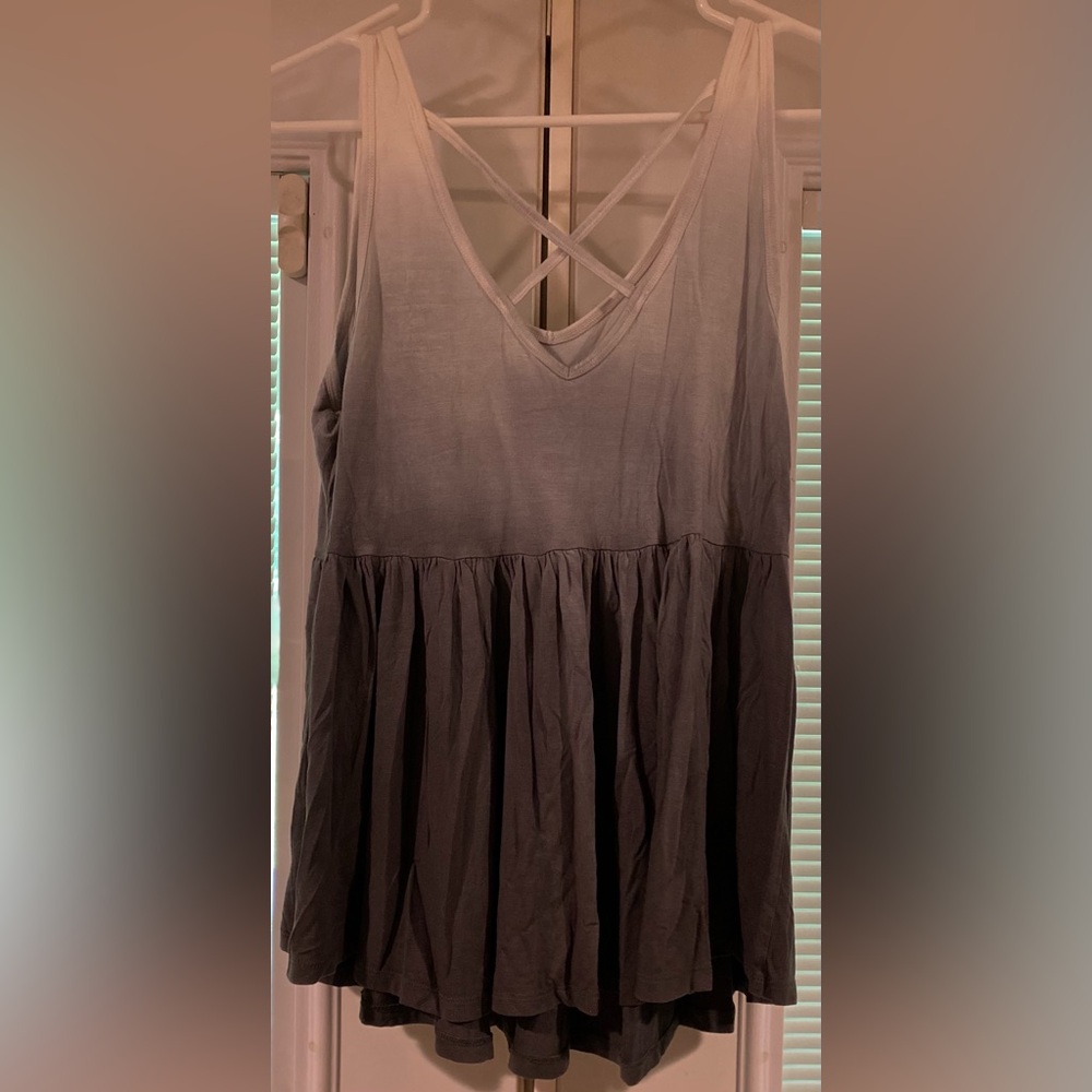 GUC Torrid sleeveless ombré babydoll top. SZ 00